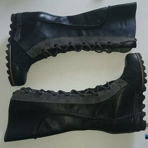 Sorel Cate the great wedge boot black 7 NWOB